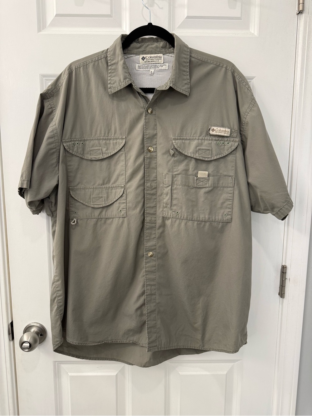 COLUMBIA PFG FISHING / RIVER SHIRT Mens L Mesh Lined 100% Cotton 4 Pocket